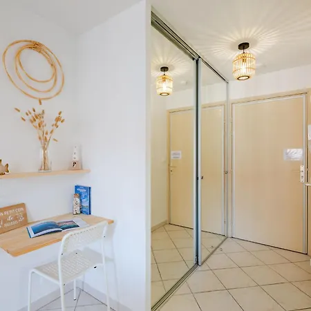 Appartement Les Jardins De La By Interhome *